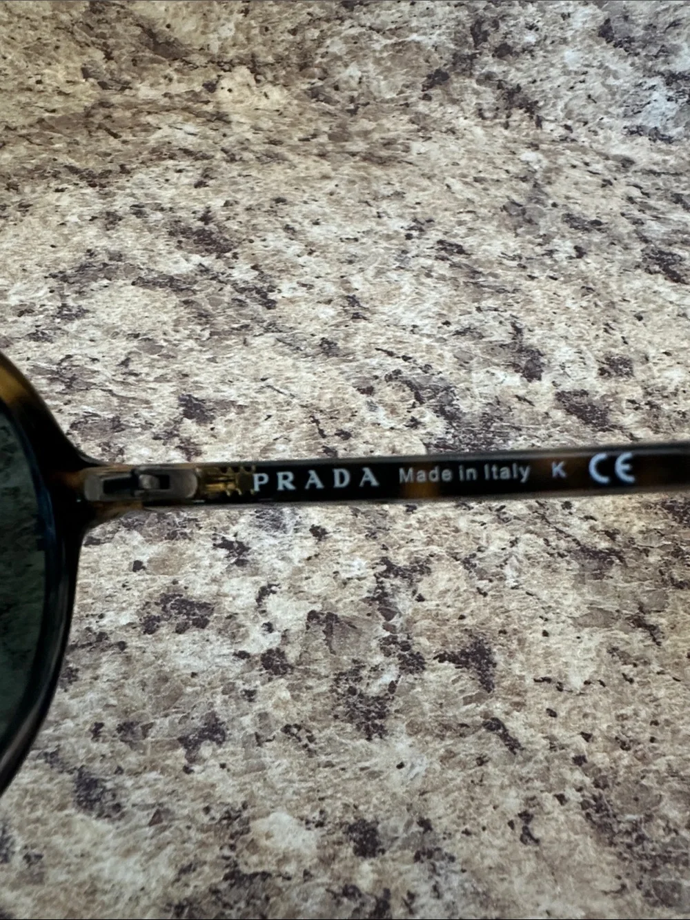 Prada good aviator